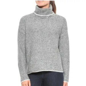 Christian Siriano NY Turtleneck Sweater size Medium New